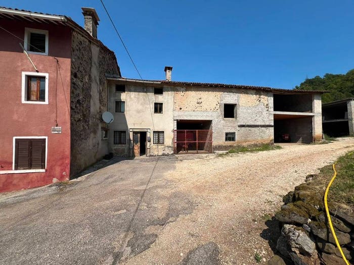 Casa con 6 locali in vendita in Via Cerati, Cornedo Vicentino