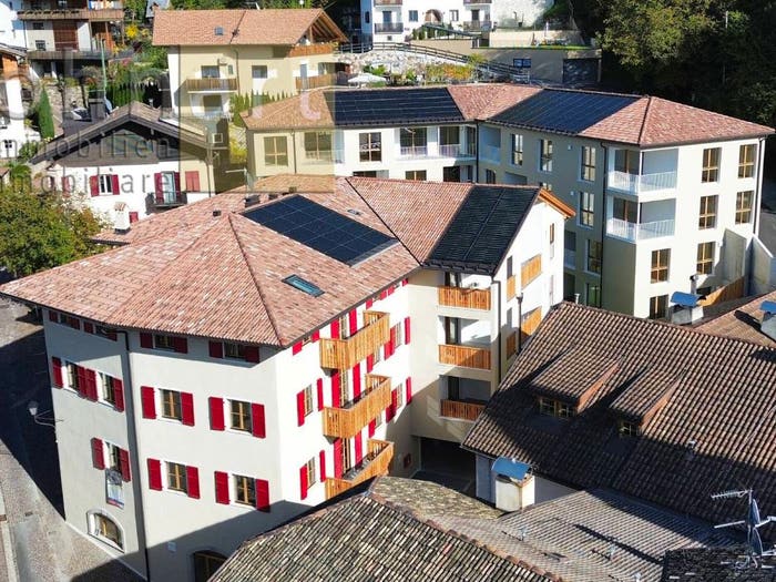 Appartamento con 6 locali in vendita in Centro, Montagna