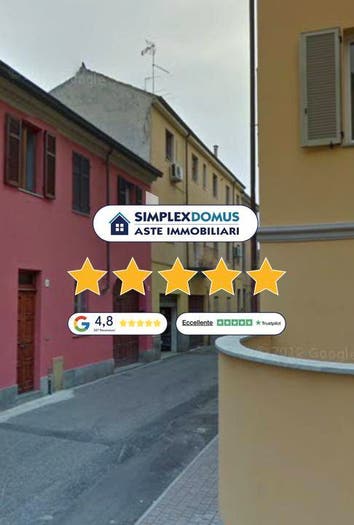 Casa quadrilocale in vendita in Fratelli Costa, Centro, Casale Monferrato