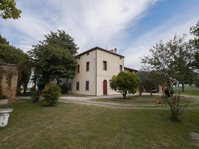 Casa con 6 locali in vendita in Cerea