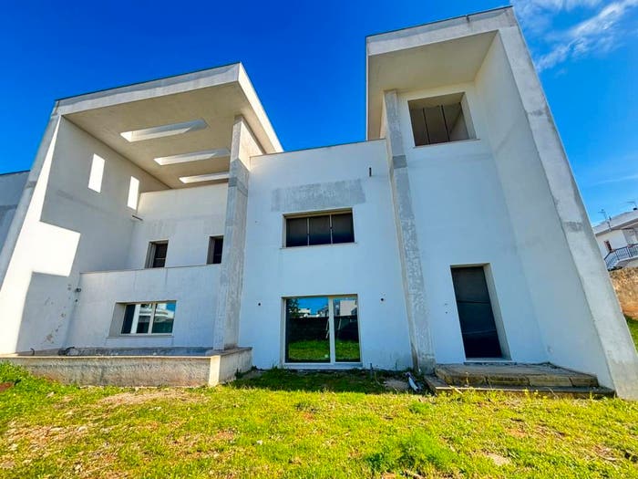 Casa con 6 locali in vendita in Via Basilicata, Casarano