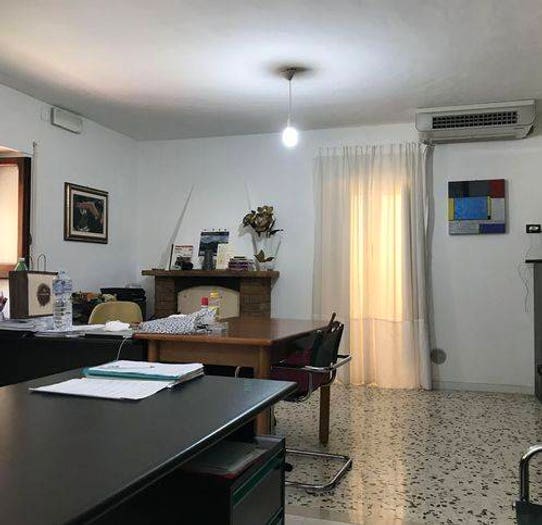 Appartamento quadrilocale in vendita in Ss, Centro, Colli a Volturno