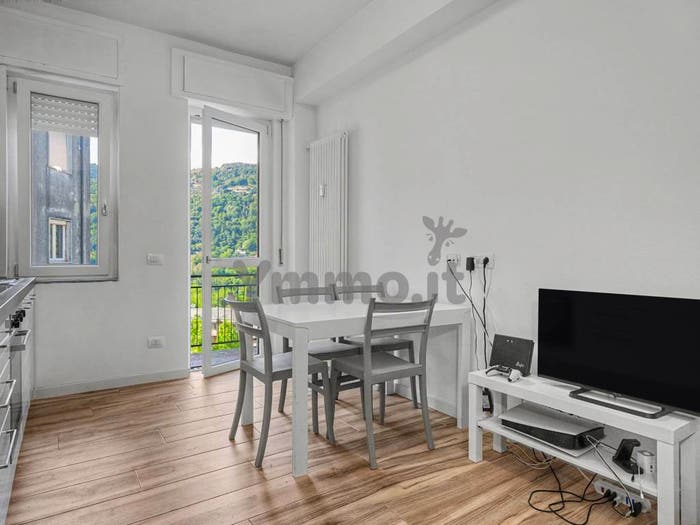 Appartamento bilocale in vendita in Via Camponuovo, Lipomo