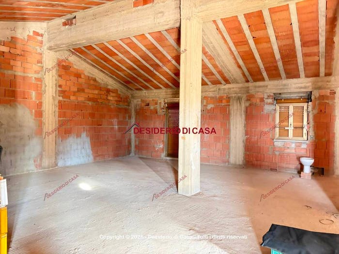Appartamento quadrilocale in vendita in Via Provinciale, Rocca Di Capri Leone, Capri Leone