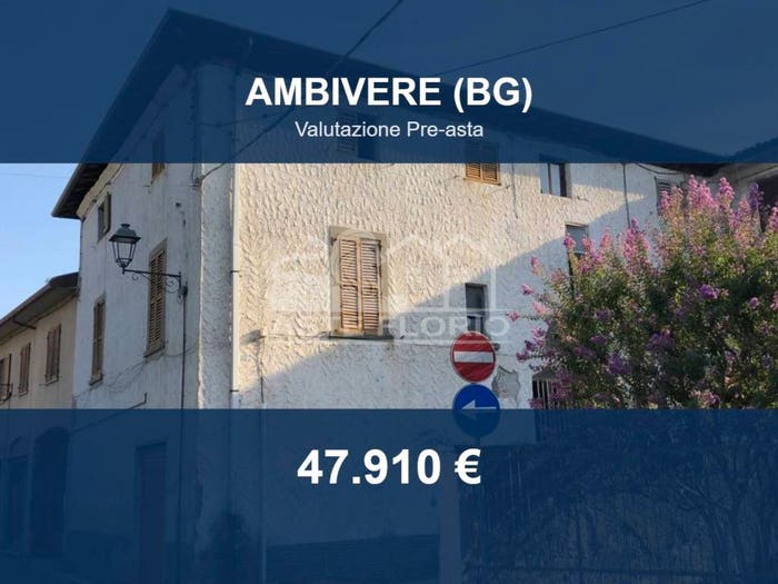 Appartamento quadrilocale in vendita in via Alcide de Gasperi catastale via Umberto I, Ambivere