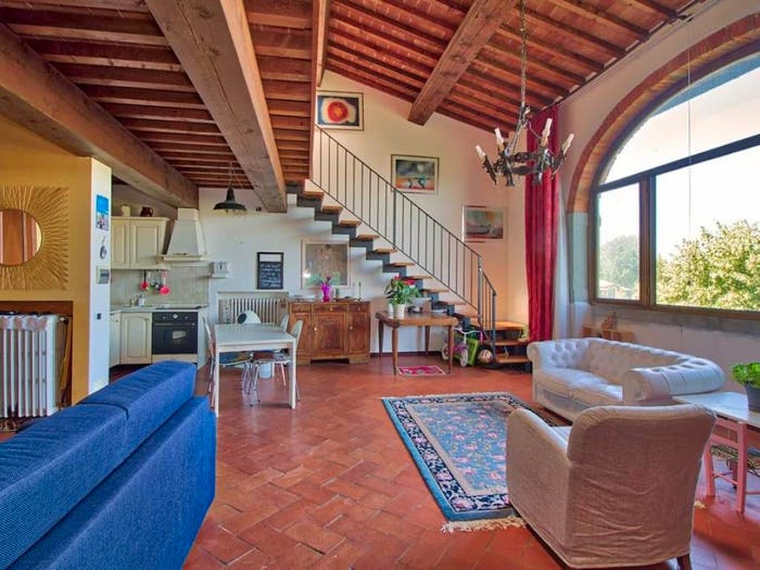 Appartamento quadrilocale in vendita in Località Poggio Ciliegio, Frassineto, Arezzo