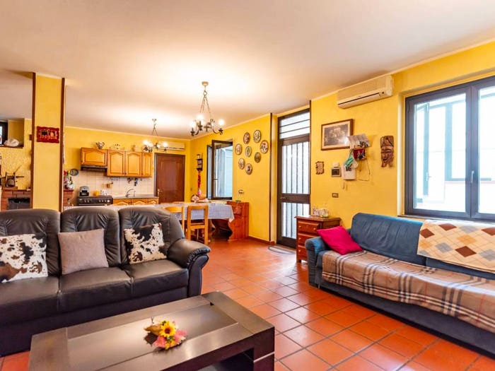 Casa con 5 locali in vendita in Via Friuli, Centro, Lainate