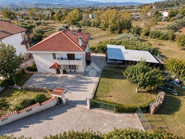 Casa con 6 locali in vendita in Via Del Campetto, Centro, Giulianova