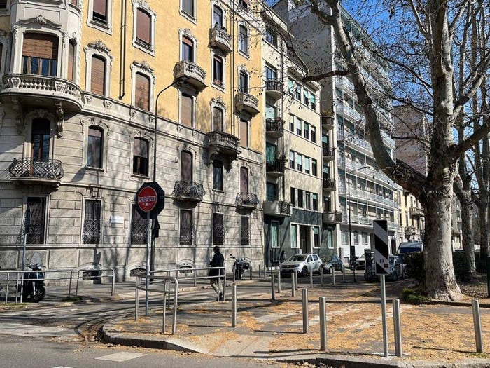 Appartamento con 5 locali in vendita in Via del Caravaggio, Dezza, Milano