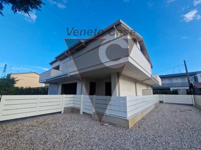 Casa con 5 locali in vendita in Via Dalmazia, Centro, Piazzola sul Brenta