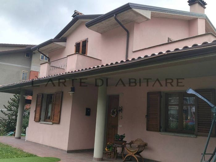 Casa con 6 locali in vendita in Montecopiolo