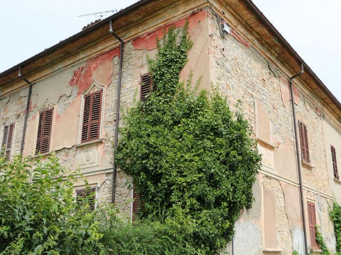 Casa con 6 locali in vendita in Castell'Arquato