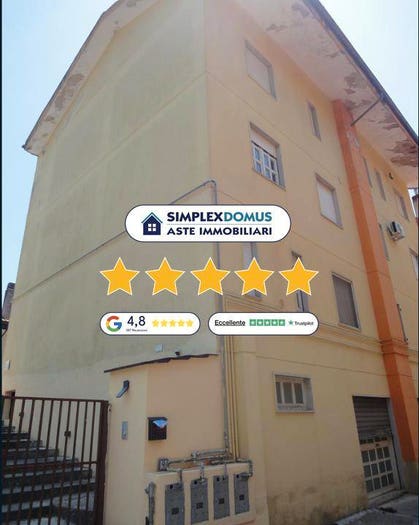 Appartamento con 5 locali in vendita in Vincenzo Bellini, Oliveto Citra