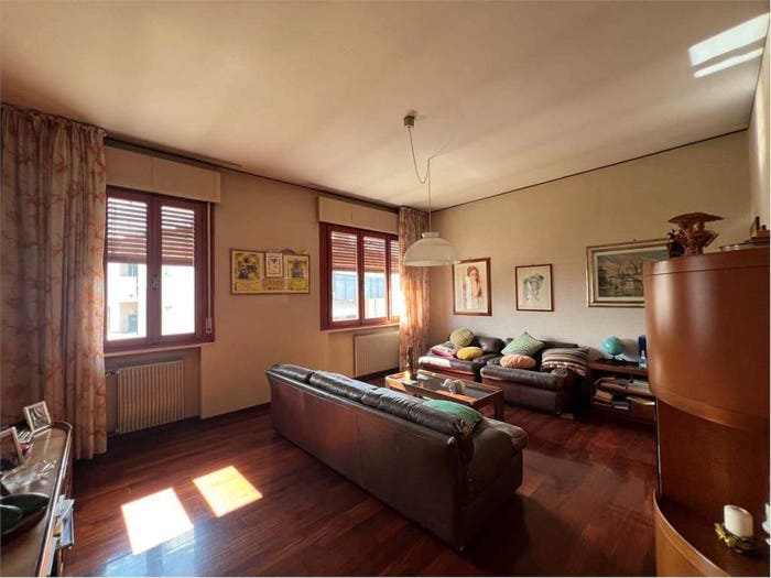 Casa con 6 locali in vendita in Via Monte Grappa, Centro, Caerano di San Marco