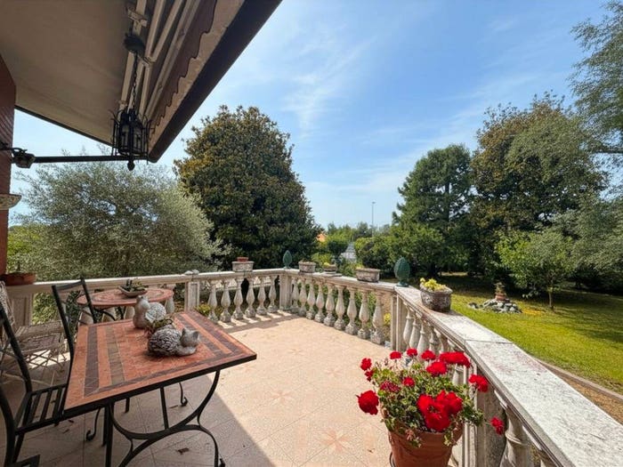 Casa con 6 locali in vendita in Via Meduna, Borgomeduna, Pordenone