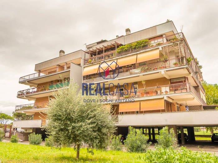 Appartamento trilocale in vendita in Via Monte Manno, Settecamini, Roma