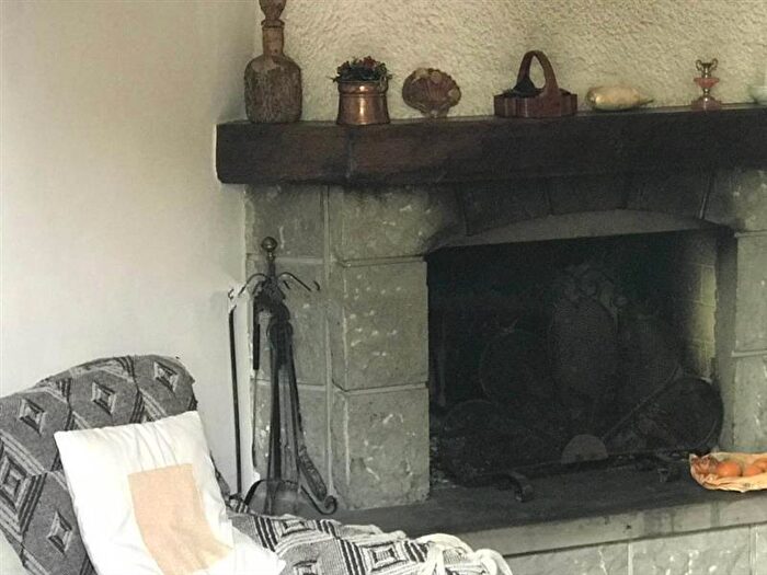 Appartamento con 6 locali in vendita in Via Centrale, Frassinoro