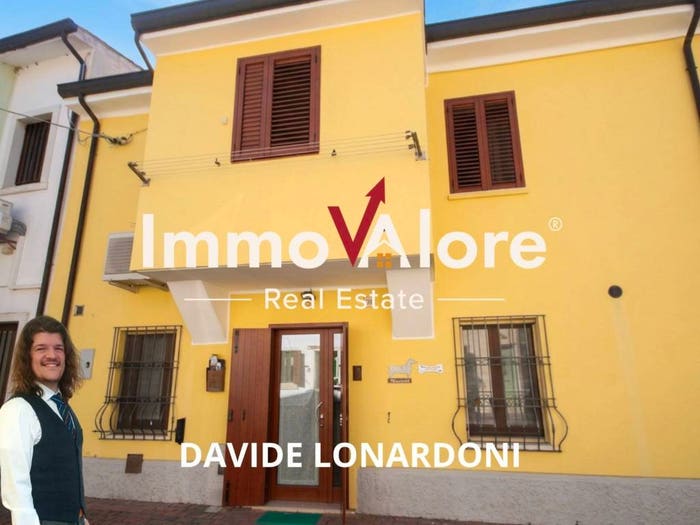 Casa quadrilocale in vendita in Via Sant'Antonio, San Martino Buon Albergo