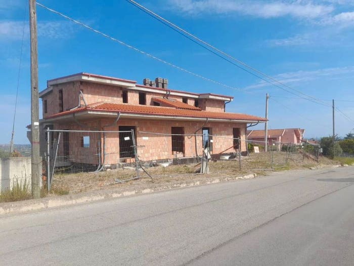 Casa con 6 locali in vendita in Contrada San Berardino No Number, San Berardino, Monteodorisio