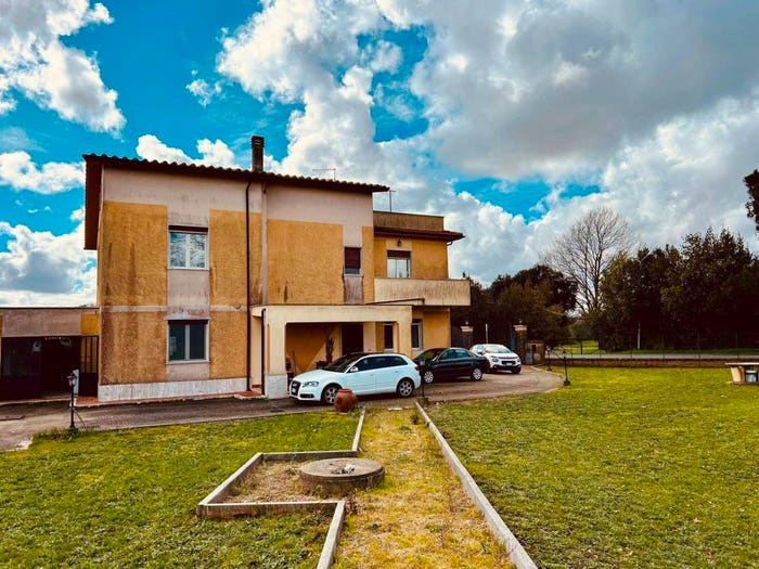 Appartamento trilocale in vendita in Via Braccianese Claudia, Bracciano