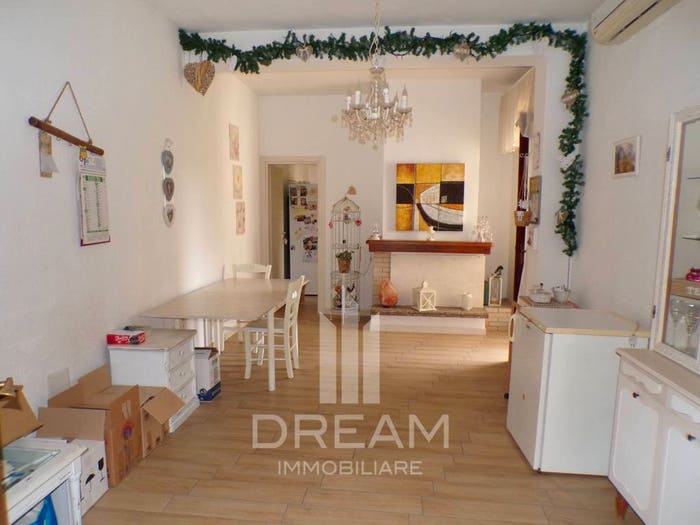 Appartamento con 5 locali in vendita in via Costantino Nigra, Quartu, Quartu Sant'Elena