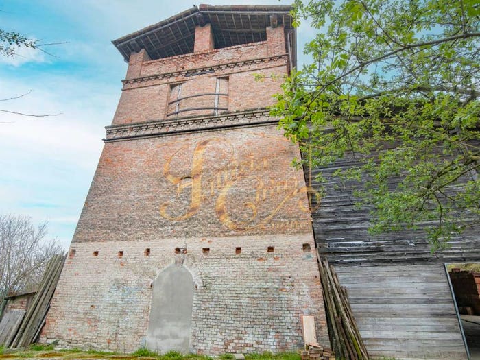 Casa con 6 locali in vendita in Strada Castano, Centro, Agazzano