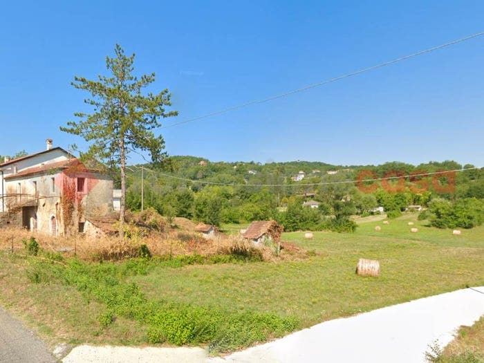 Casa con 6 locali in vendita in Via Fallena snc, Casalvieri
