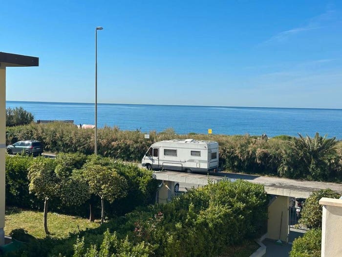 Appartamento bilocale in vendita in Marina di Carrara, Carrara