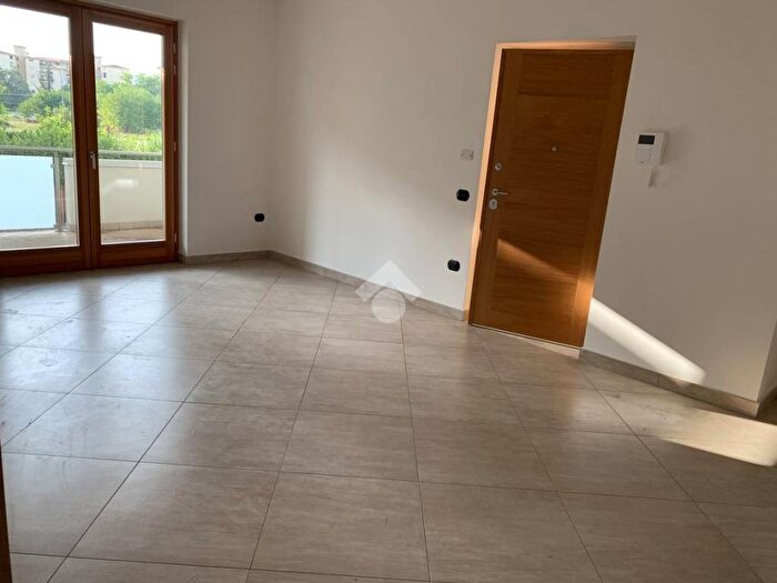 Appartamento trilocale in vendita in Via Marie Sklodowska Curie, Tredici, Caserta