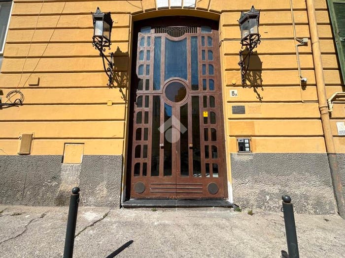 Appartamento quadrilocale in vendita in Via Nicola Ricciardi, Posillipo, Napoli