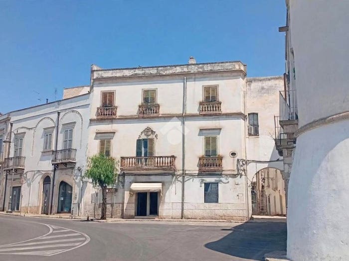 Casa con 6 locali in vendita in Vico IV Mario Pagano, Martina Franca
