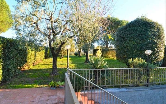 Casa con 6 locali in vendita in via Palmiro Togliatti, Centro, Lamporecchio