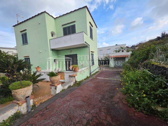 Casa con 6 locali in vendita in via Leonardo Mazzella, Centro, Ischia