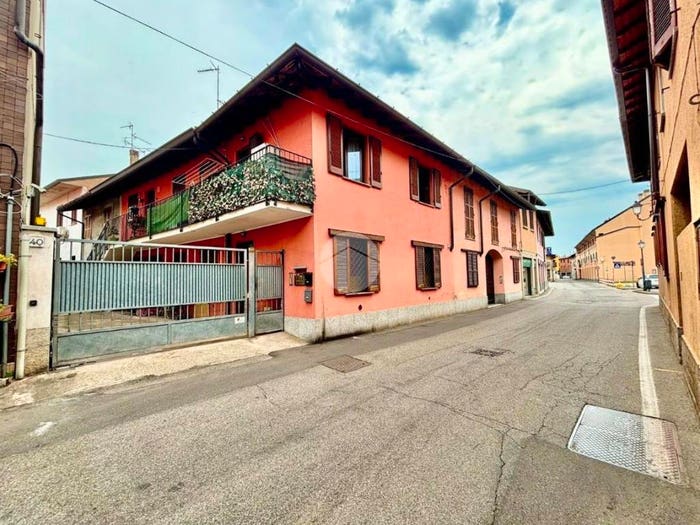 Appartamento bilocale in vendita in Via Dante Alighieri, Origgio