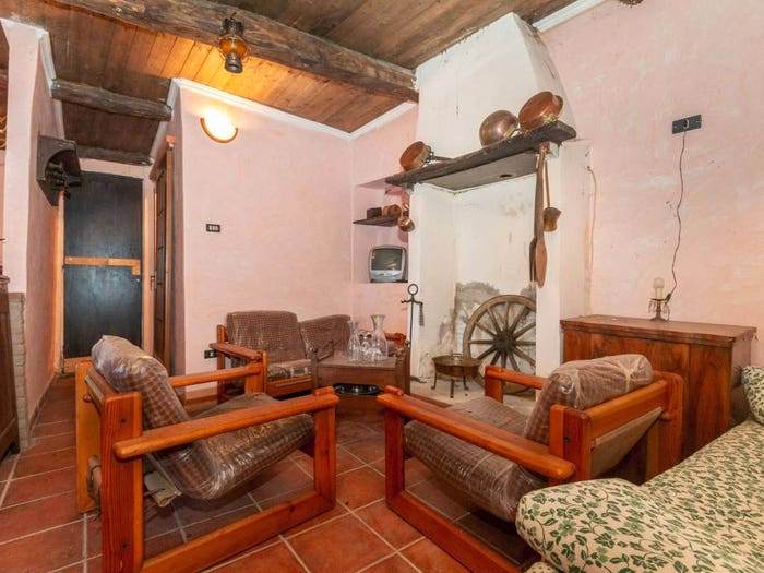 Casa quadrilocale in vendita in Frazione Erasca, Paesana