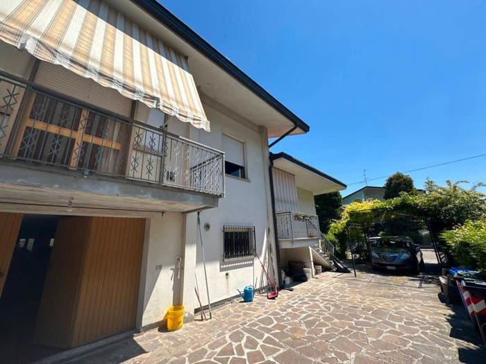 Casa con 5 locali in vendita in Centro, Novi di Modena