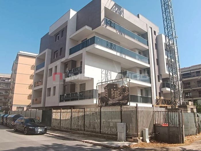 Appartamento trilocale in vendita in Via Giuseppe Imperiale, Vigili del Fuoco, Foggia