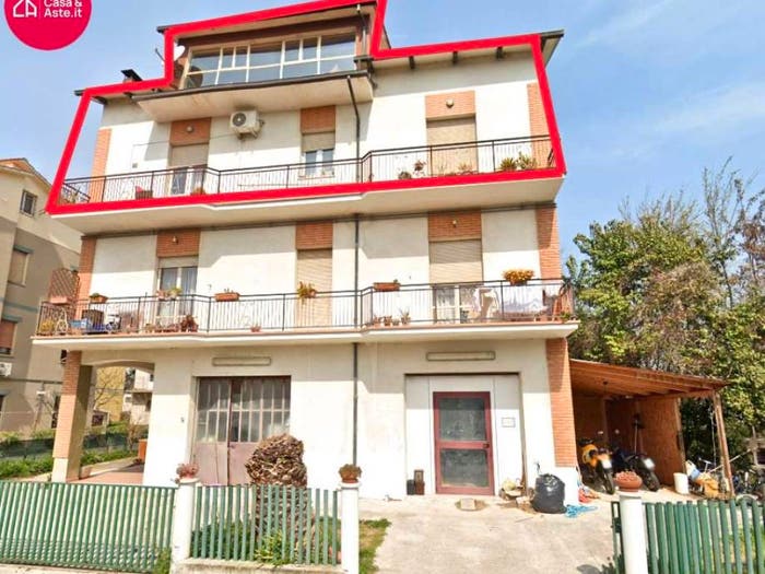 Appartamento con 6 locali in vendita in Via Cellini, Trodica, Morrovalle
