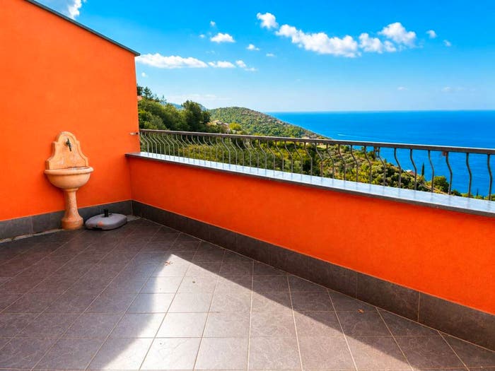 Appartamento quadrilocale in vendita in Località Pian di Lavaggio, Costa, Framura