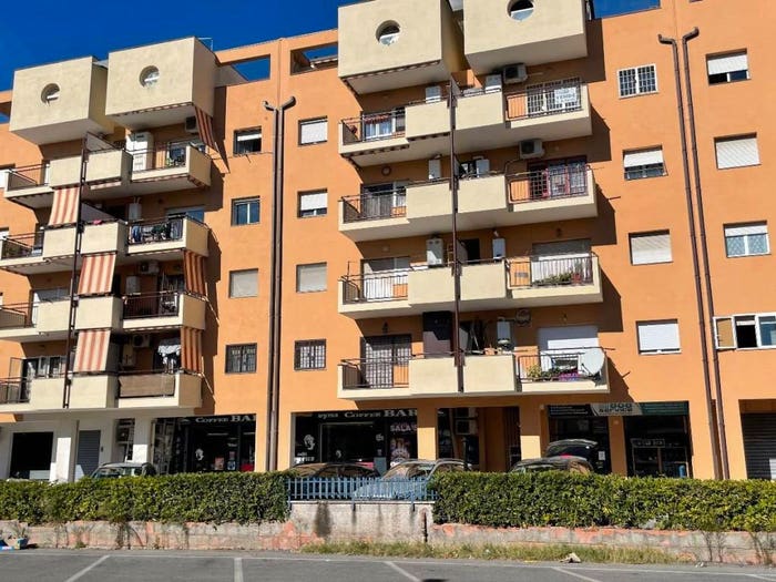 Appartamento trilocale in vendita in Via Luigi Einaudi, Centro, Mentana