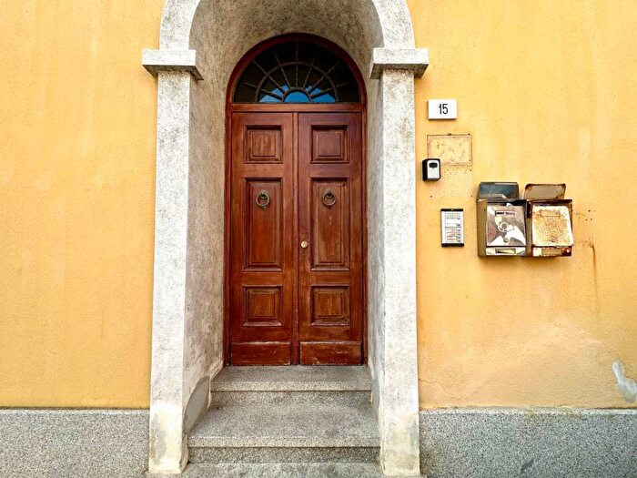 Appartamento trilocale in vendita in via corridoni, Centro Storico, Olbia