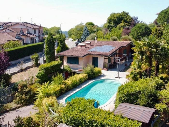 Casa con 6 locali in vendita in Via Crosio A, Cremolino