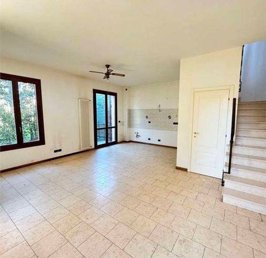Casa con 5 locali in vendita in Mezzano Borgo Masotti, Ravenna