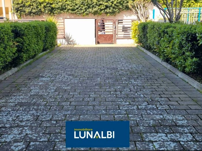 Appartamento trilocale in vendita in Via Gravina, Centro, Matera