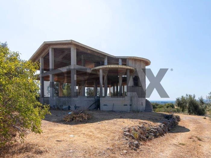 Appartamento con 6 locali in vendita in via cugno canne, Floridia