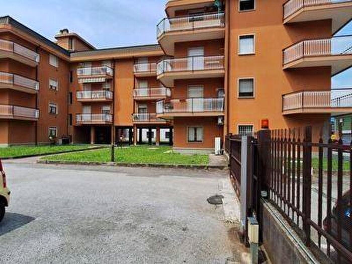 Appartamento trilocale in vendita in Ponte Azzone Visconti, Galbiate