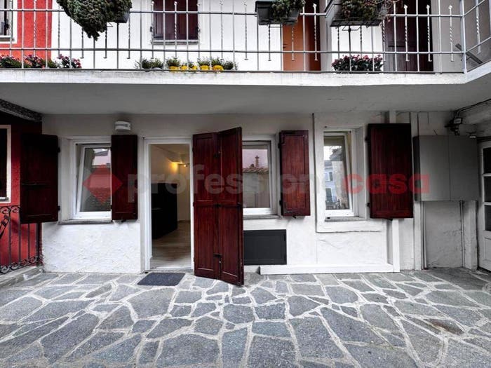Appartamento bilocale in vendita in Via Felice Cavallotti, Dagnente, Arona