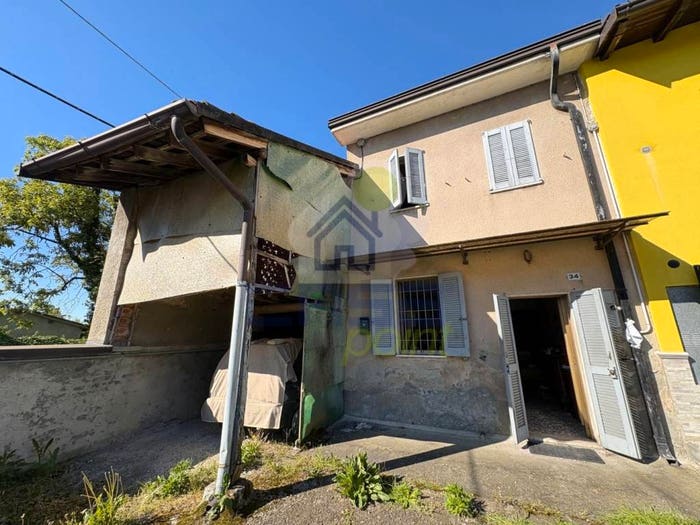 Casa quadrilocale in vendita in VIA MAZZINI, Inverno, Inverno e Monteleone