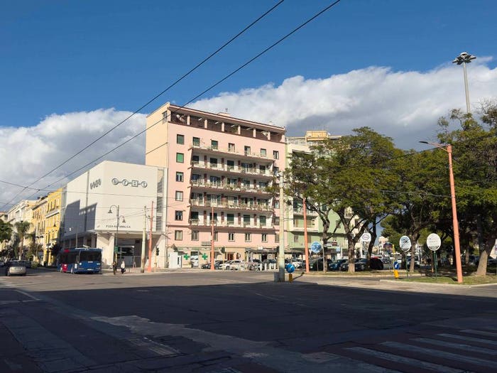 Appartamento con 5 locali in vendita in Piazza della Repubblica, Cagliari