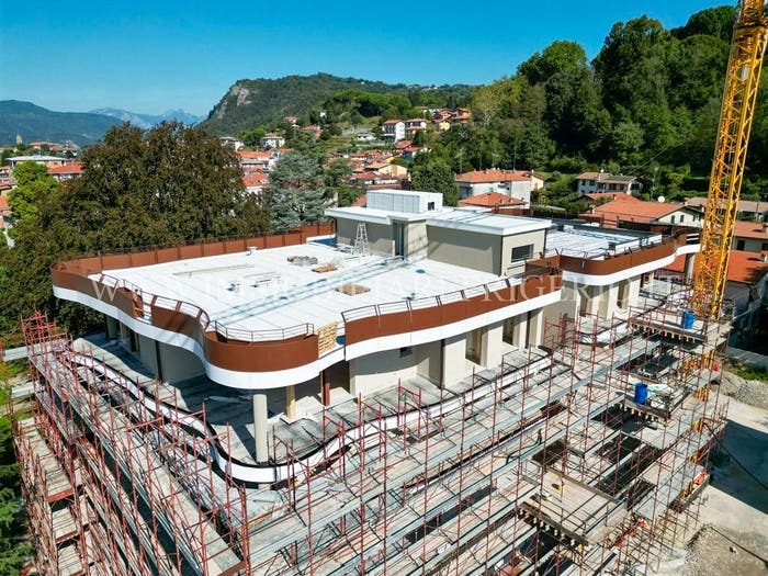 Appartamento trilocale in vendita in Via Mazzini, Centro, Cisano Bergamasco